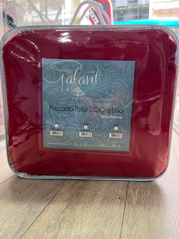 FRAZADA POLAR PIERRE BALMAIN 2 1/2 - Imagen 2