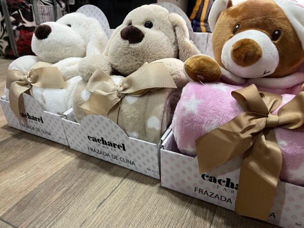 MANTA PARA CUNA + PELUCHE - Imagen 2